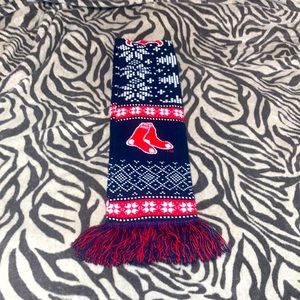 Red Sox’s scarf.🧣